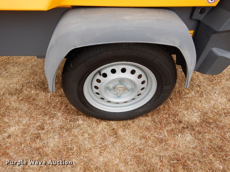 image for item GE9044 2017 Atlas Copco air compressor