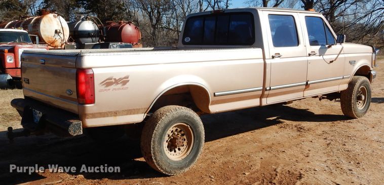 image for item GE9090 1997 Ford F350 Crew Cab pickup truck