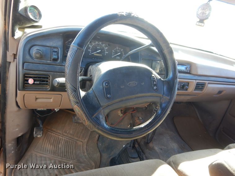 image for item GE9090 1997 Ford F350 Crew Cab pickup truck