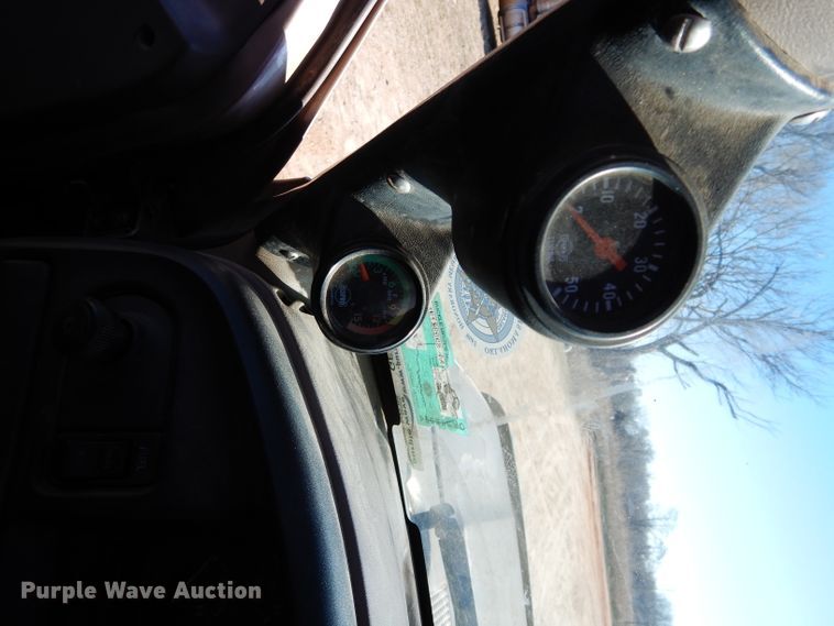 image for item GE9090 1997 Ford F350 Crew Cab pickup truck