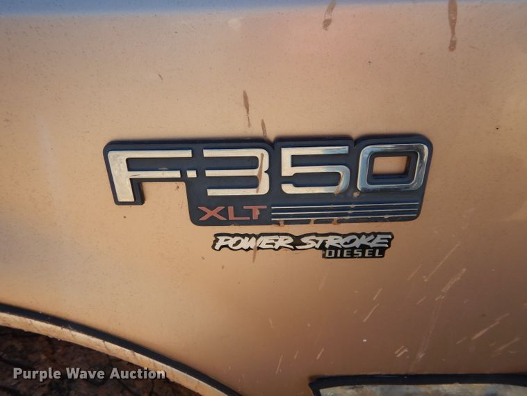 image for item GE9090 1997 Ford F350 Crew Cab pickup truck