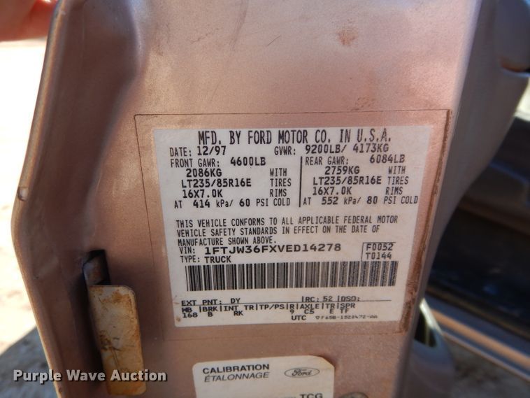 image for item GE9090 1997 Ford F350 Crew Cab pickup truck