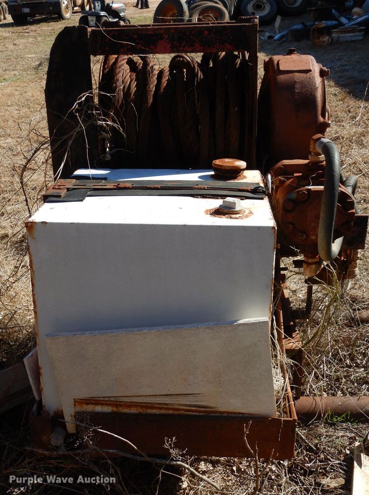 image for item GE9094 Braden winch