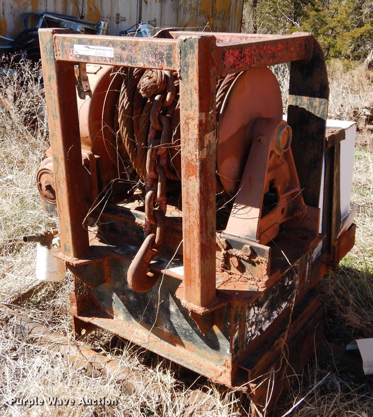 image for item GE9094 Braden winch