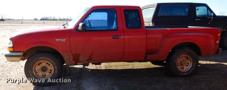 image for item GE9095 1998 Ford Ranger XLT pickup truck