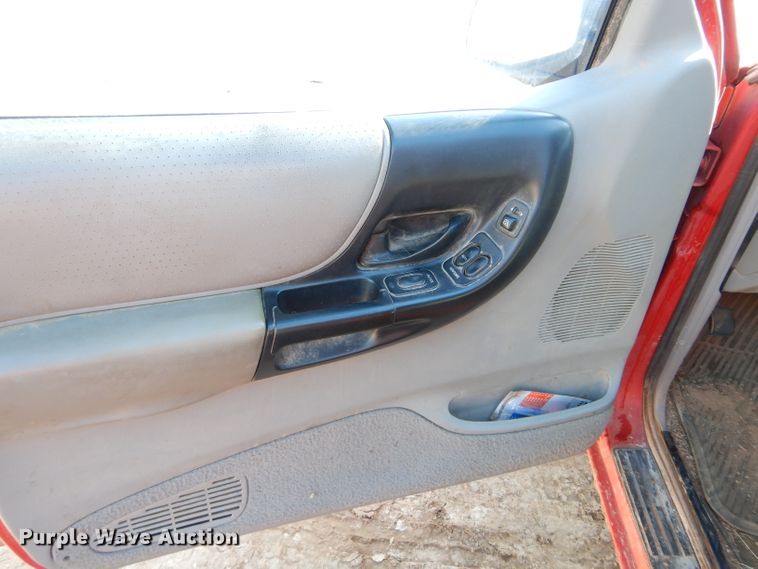image for item GE9095 1998 Ford Ranger XLT pickup truck
