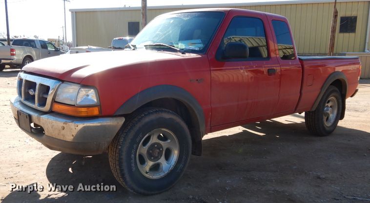 image for item GE9096 1999 Ford Ranger SuperCab pickup truck