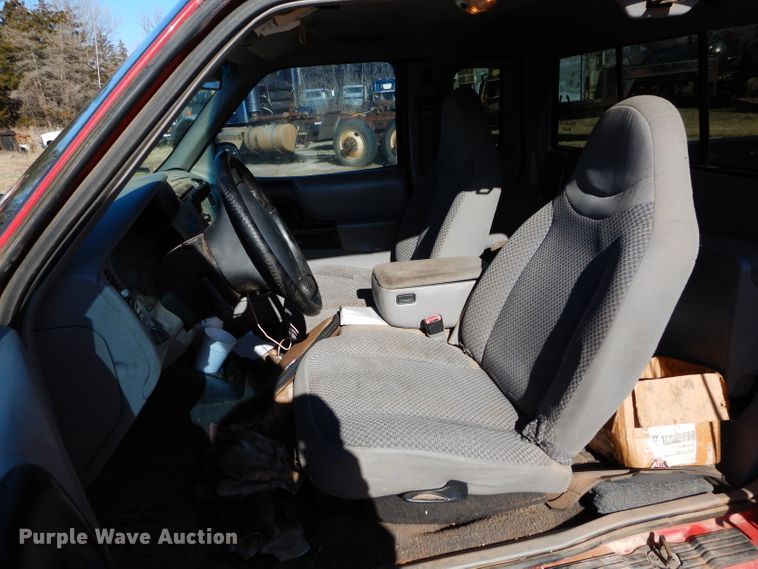 image for item GE9096 1999 Ford Ranger SuperCab pickup truck