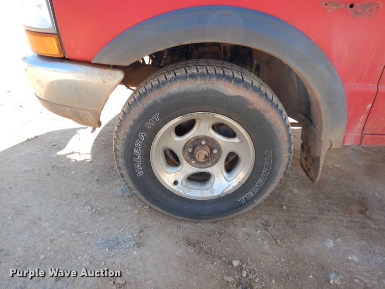 image for item GE9096 1999 Ford Ranger SuperCab pickup truck