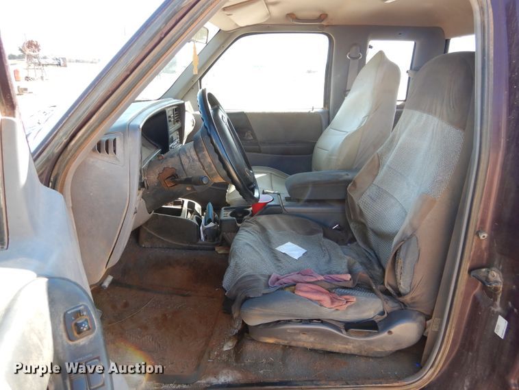 image for item GE9097 1994 Ford Ranger pickup truck