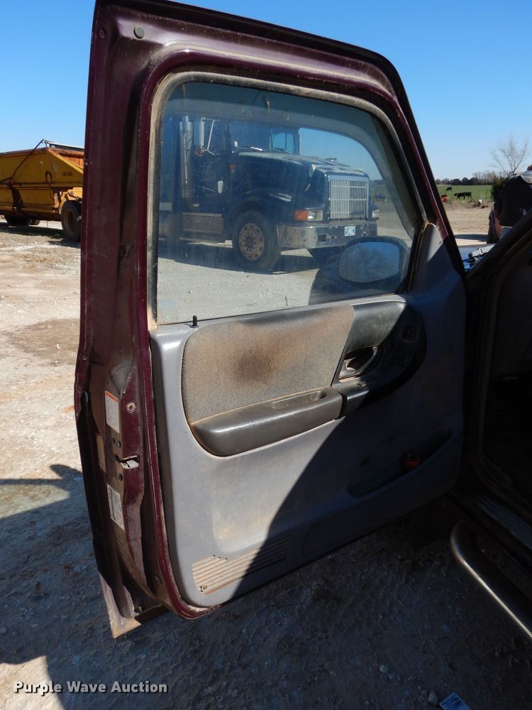 image for item GE9097 1994 Ford Ranger pickup truck