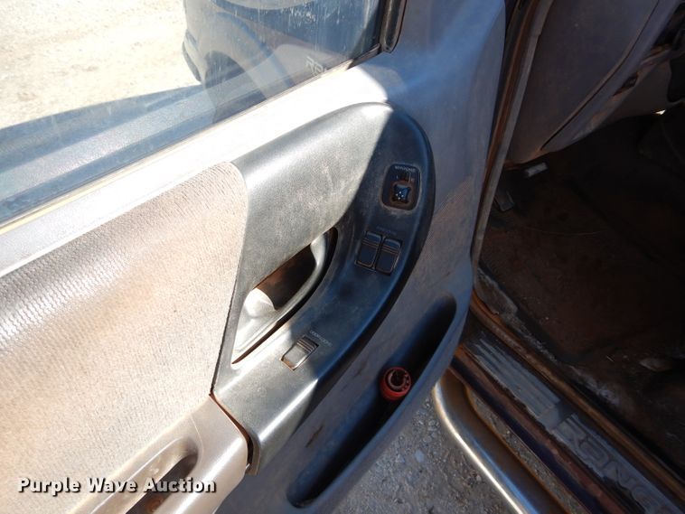 image for item GE9097 1994 Ford Ranger pickup truck