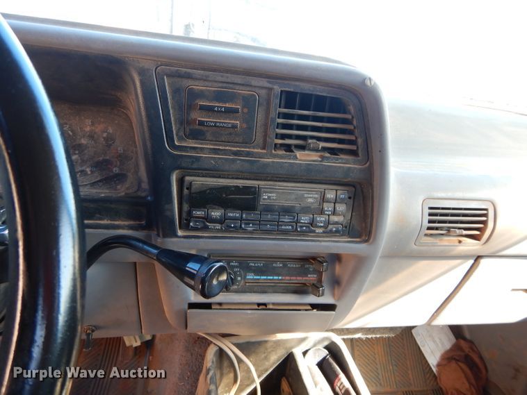 image for item GE9097 1994 Ford Ranger pickup truck