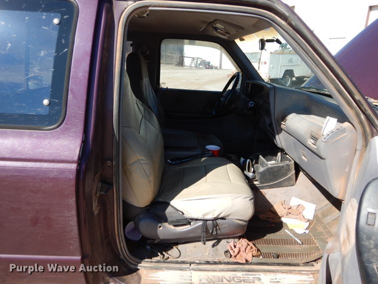 image for item GE9097 1994 Ford Ranger pickup truck