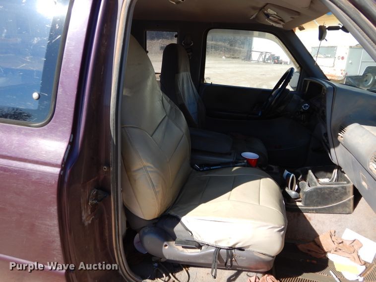 image for item GE9097 1994 Ford Ranger pickup truck