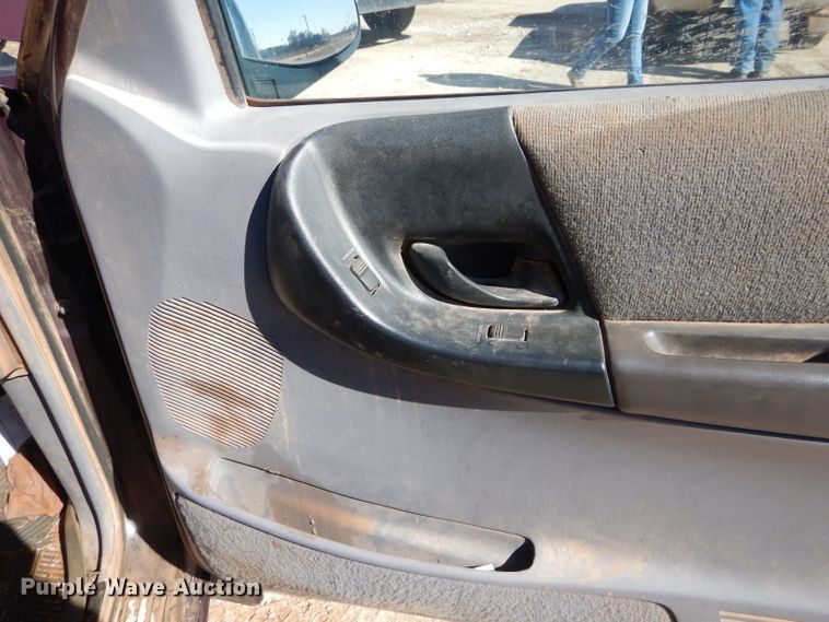 image for item GE9097 1994 Ford Ranger pickup truck