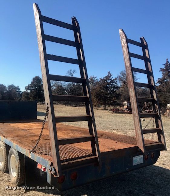 image for item GE9099 1974 Ranger Trailer Mfg. Co. 1B2400020 utility trailer