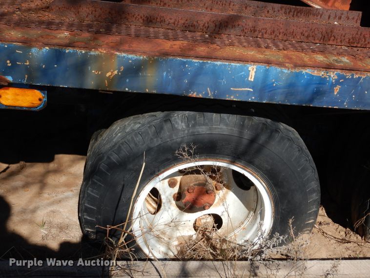 image for item GE9099 1974 Ranger Trailer Mfg. Co. 1B2400020 utility trailer