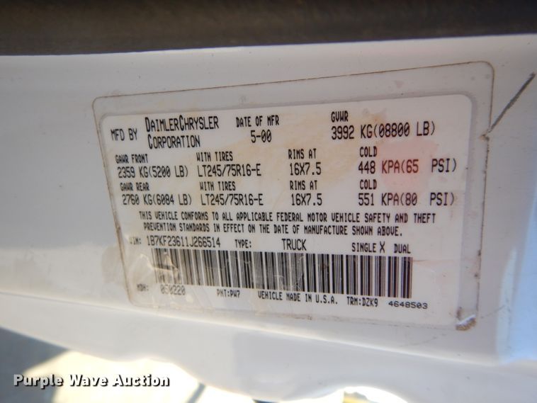 image for item GE9118 2001 Dodge Ram 2500 Quad Cab pickup truck