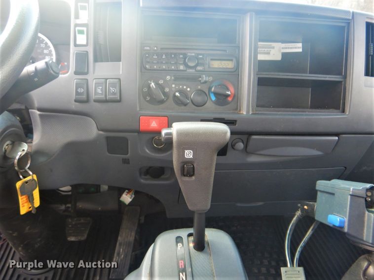 image for item GF9041 2012 Isuzu NPR refrigerated delivery truck