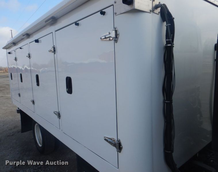 image for item GF9041 2012 Isuzu NPR refrigerated delivery truck