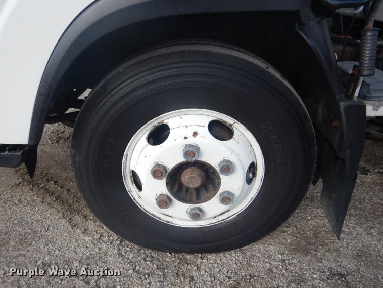 image for item GF9041 2012 Isuzu NPR refrigerated delivery truck