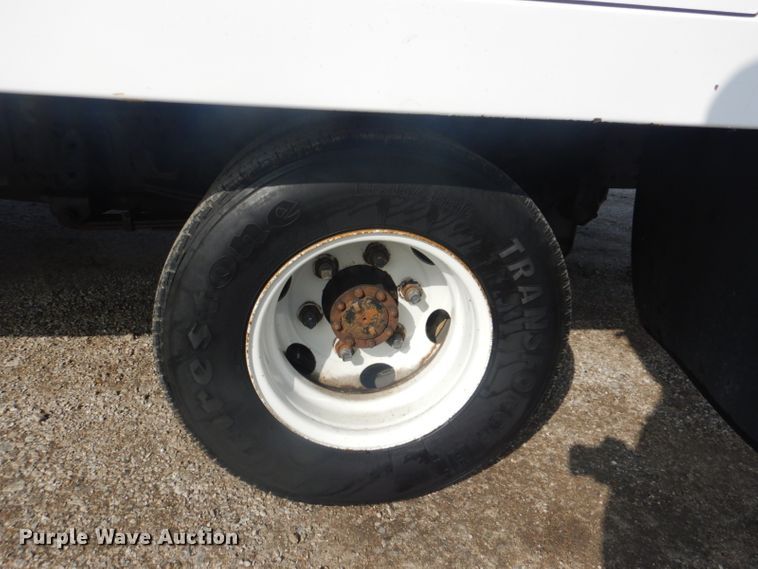 image for item GF9041 2012 Isuzu NPR refrigerated delivery truck