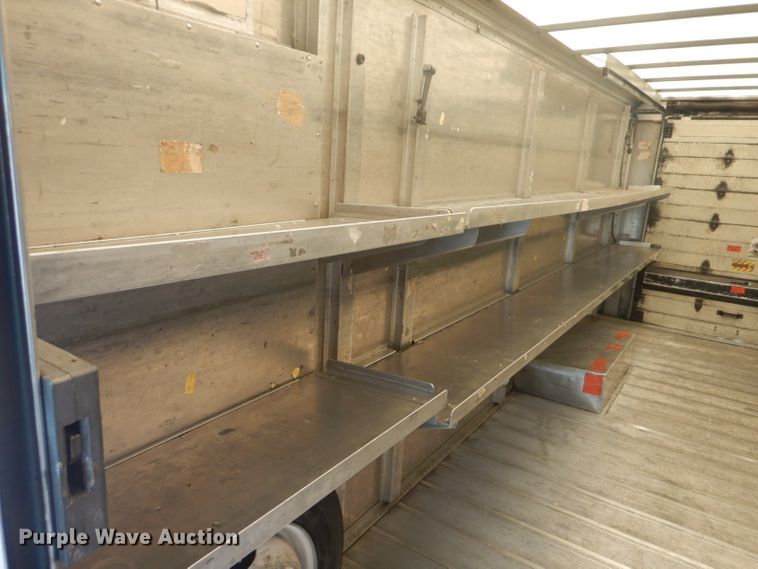 image for item GF9043 2000 Freightliner MT55 delivery truck