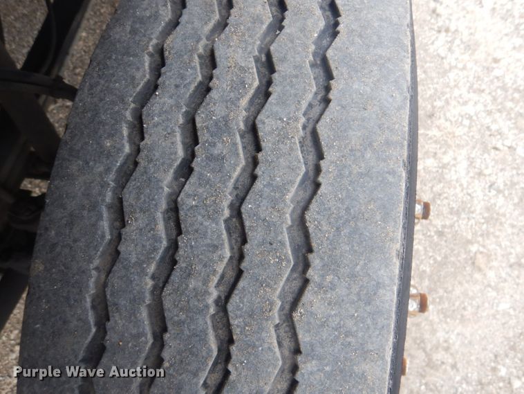 image for item GF9043 2000 Freightliner MT55 delivery truck