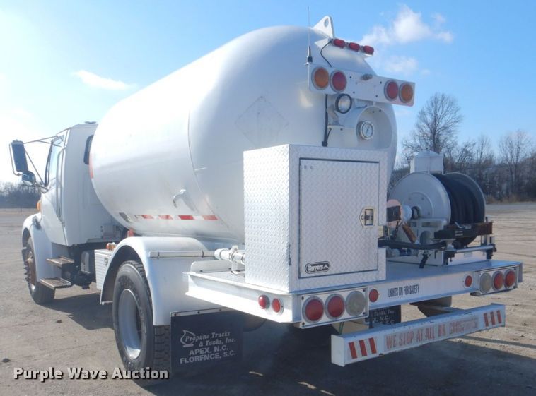 image for item GF9046 2006 Sterling Acterra propane truck