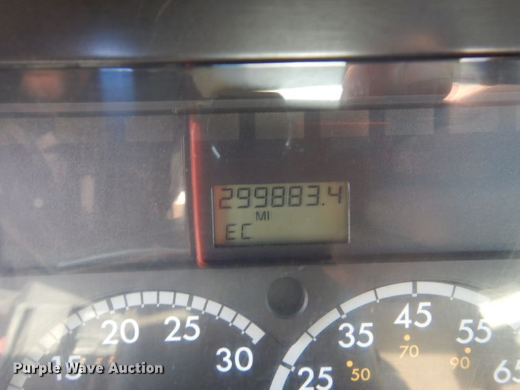 image for item GF9046 2006 Sterling Acterra propane truck