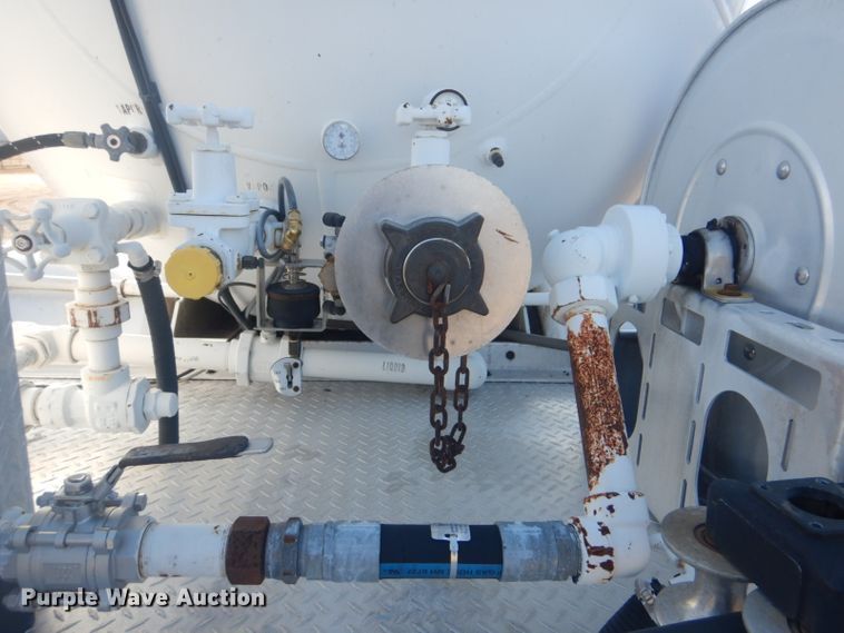 image for item GF9046 2006 Sterling Acterra propane truck