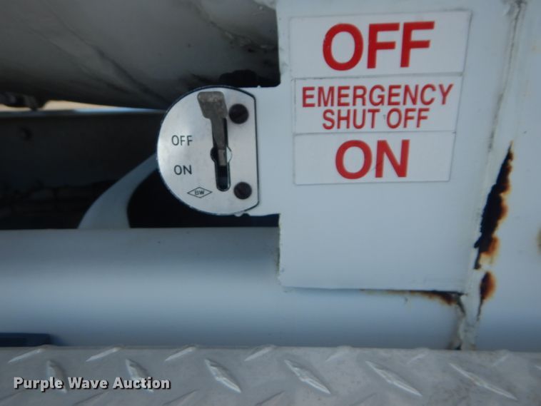 image for item GF9046 2006 Sterling Acterra propane truck