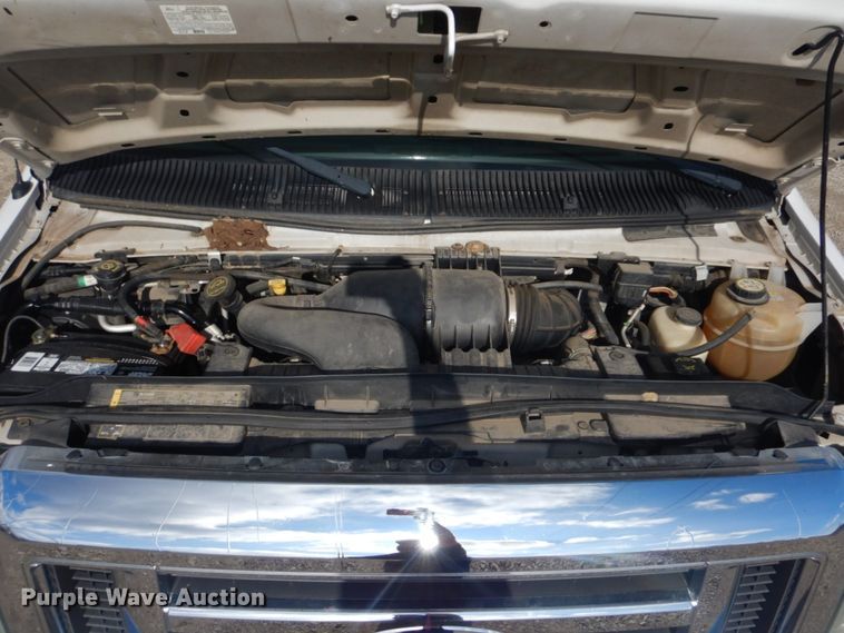 image for item GF9051 2008 Ford Econoline E450 camper