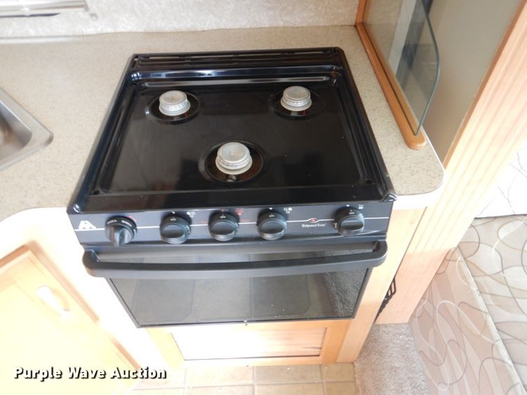 image for item GF9051 2008 Ford Econoline E450 camper