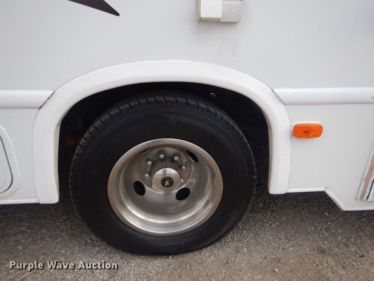 image for item GF9051 2008 Ford Econoline E450 camper