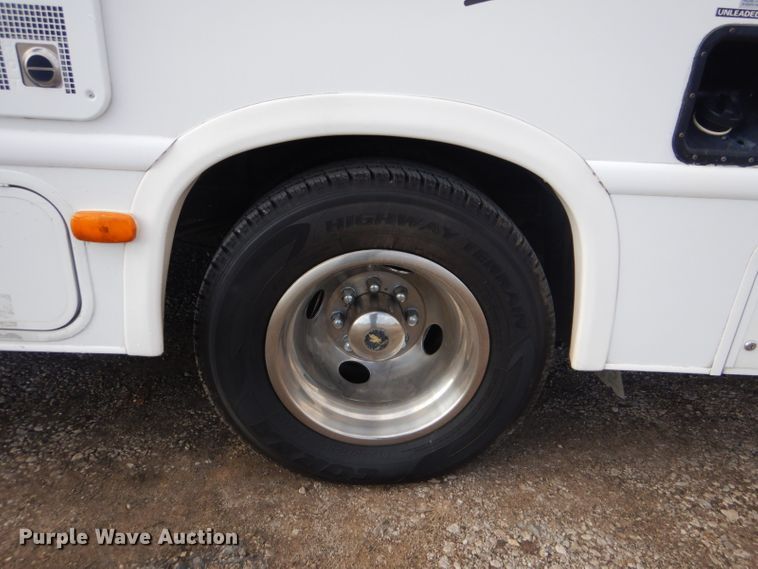 image for item GF9051 2008 Ford Econoline E450 camper