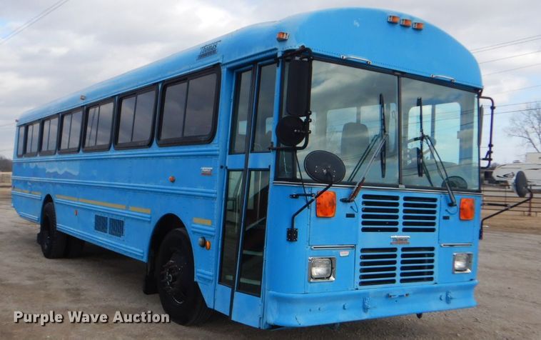 image for item GF9052 2005 Thomas Saf-T-Liner MVP EF school bus