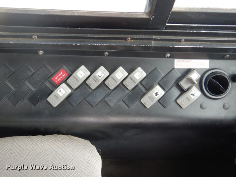 image for item GF9052 2005 Thomas Saf-T-Liner MVP EF school bus