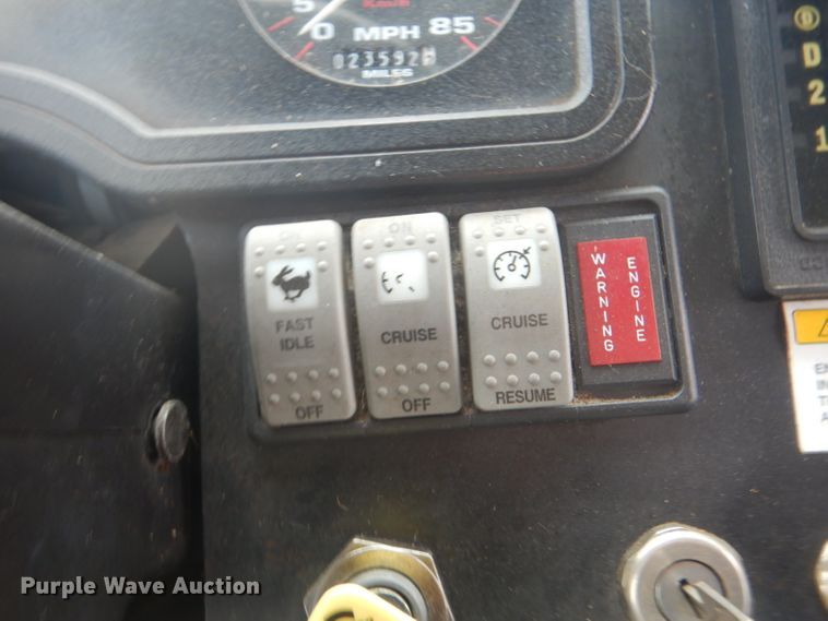 image for item GF9052 2005 Thomas Saf-T-Liner MVP EF school bus