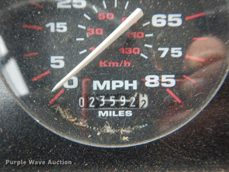 image for item GF9052 2005 Thomas Saf-T-Liner MVP EF school bus