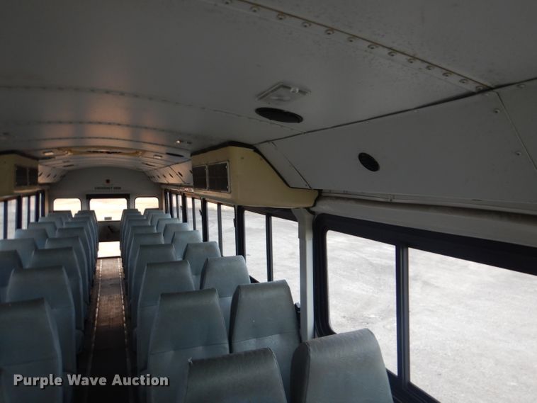 image for item GF9052 2005 Thomas Saf-T-Liner MVP EF school bus