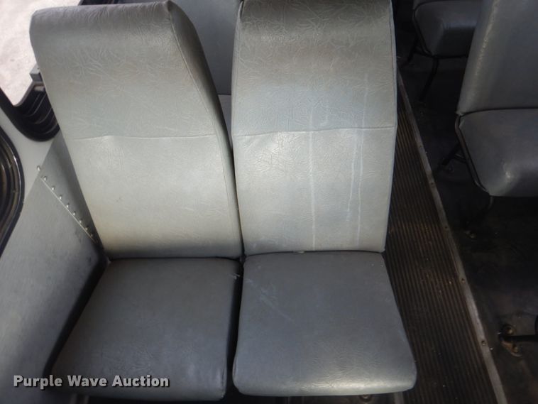 image for item GF9052 2005 Thomas Saf-T-Liner MVP EF school bus