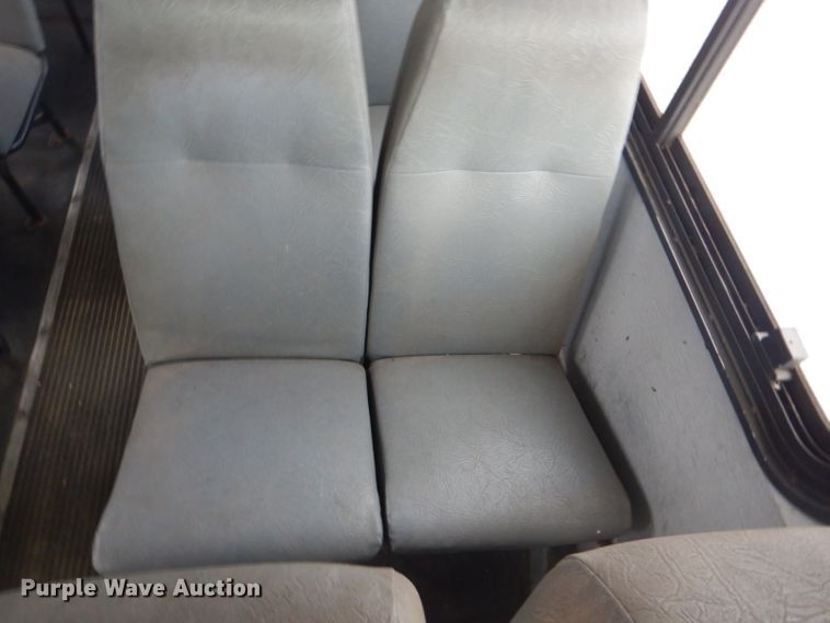 image for item GF9052 2005 Thomas Saf-T-Liner MVP EF school bus