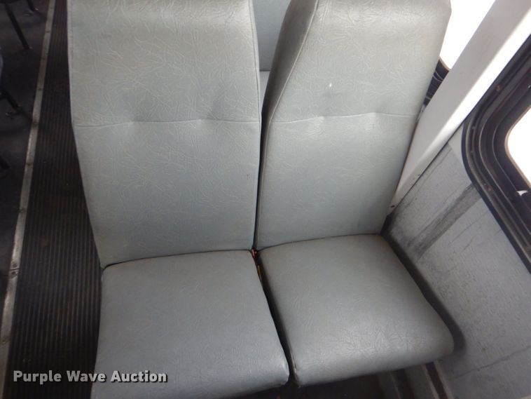 image for item GF9052 2005 Thomas Saf-T-Liner MVP EF school bus