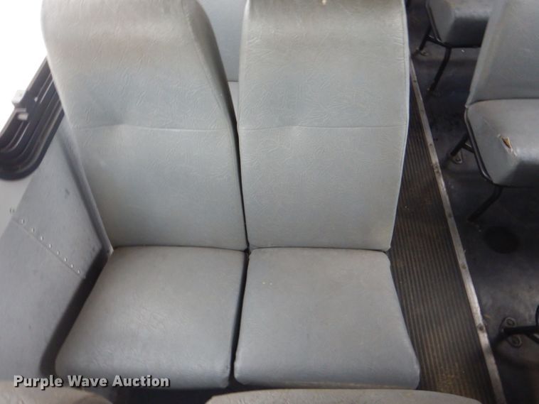 image for item GF9052 2005 Thomas Saf-T-Liner MVP EF school bus