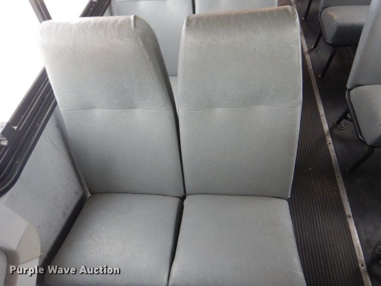 image for item GF9052 2005 Thomas Saf-T-Liner MVP EF school bus