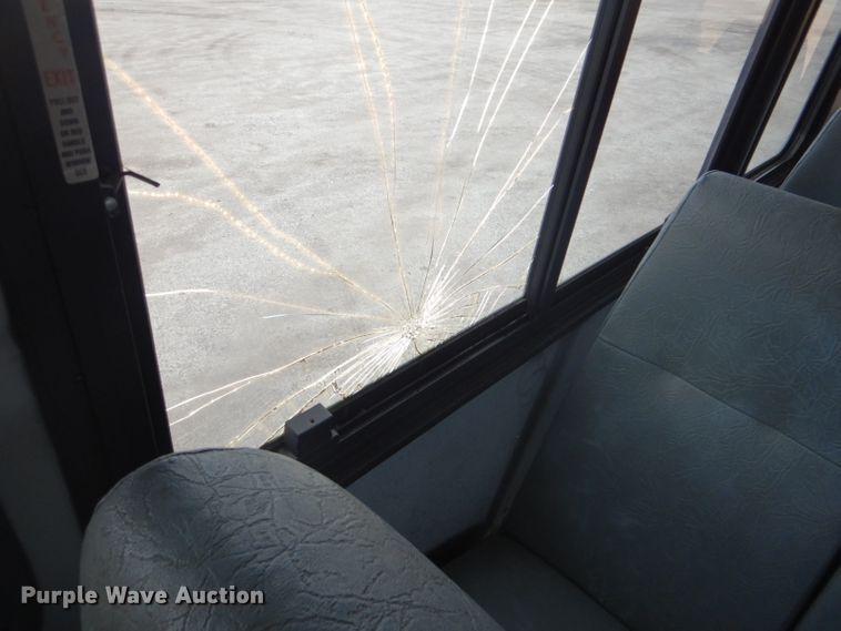 image for item GF9052 2005 Thomas Saf-T-Liner MVP EF school bus