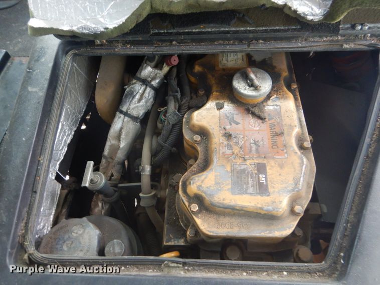 image for item GF9052 2005 Thomas Saf-T-Liner MVP EF school bus