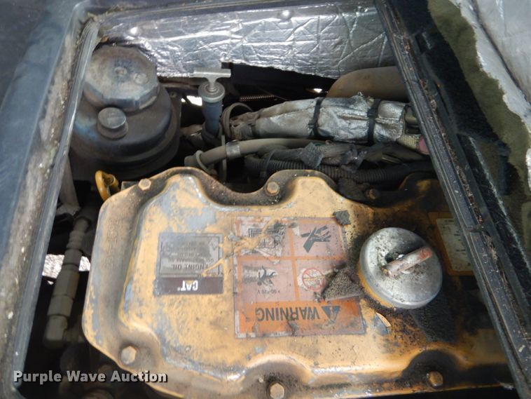 image for item GF9052 2005 Thomas Saf-T-Liner MVP EF school bus